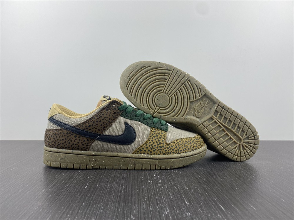 Nike Dunk Low “Safari” DX2654-200