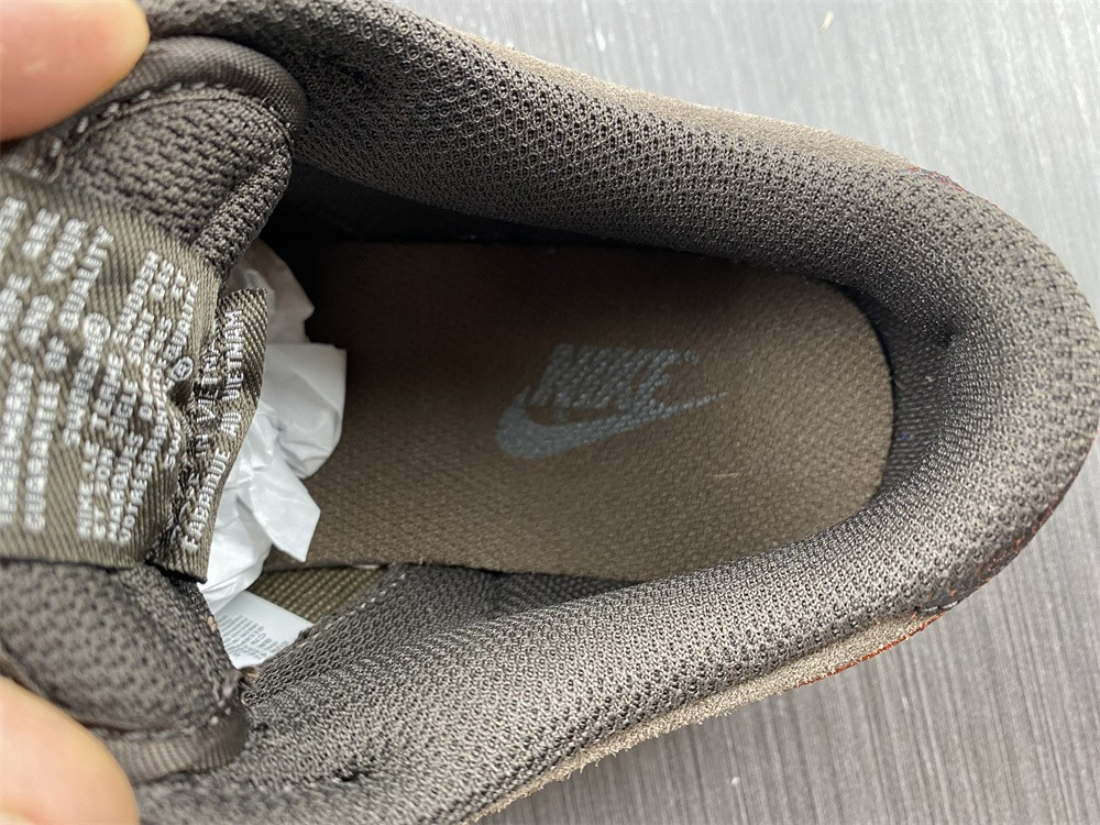 Nike Dunk Low “Baroque Brown” DQ8801-200