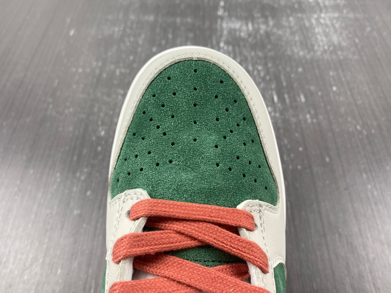 Nike SB Dunk Low FN8923-061