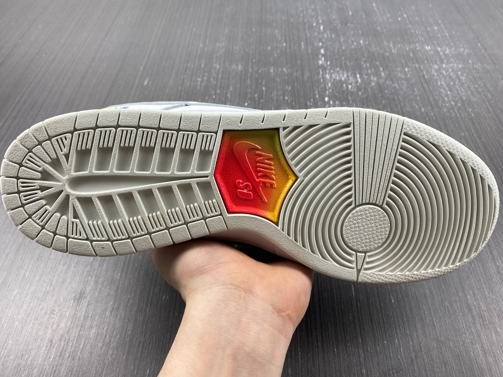 Nike SB Dunk Low pro “Be True” DR4876-100