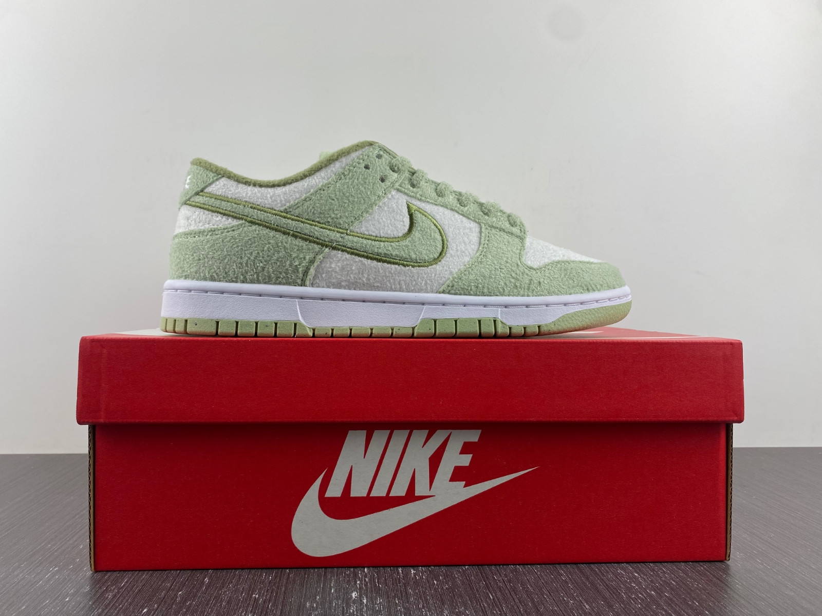 Nike Dunk Low Fleece Pack Honeydew DQ7579-300