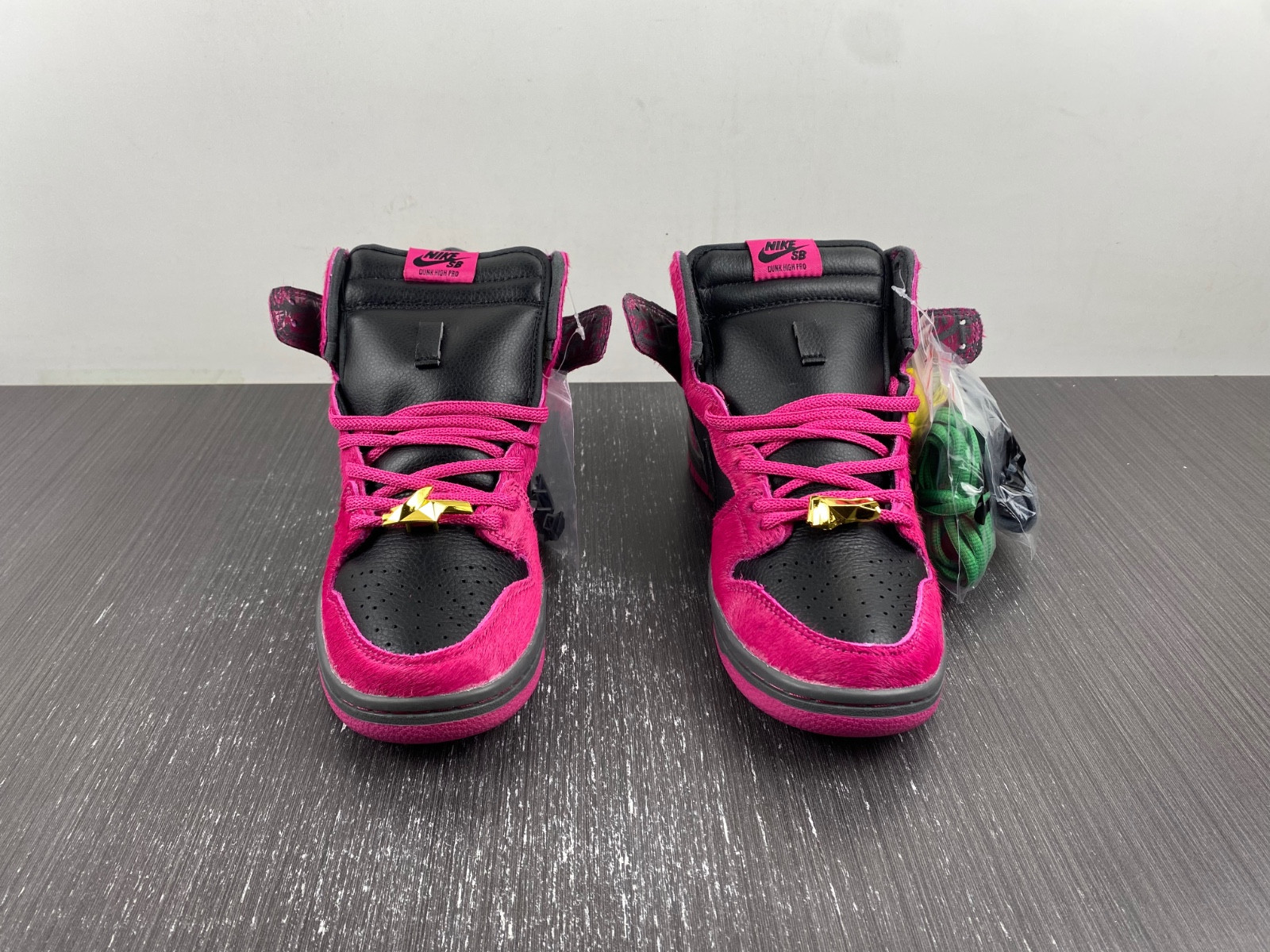 Run The Jewels x Nike SB Dunk High DX4356-600