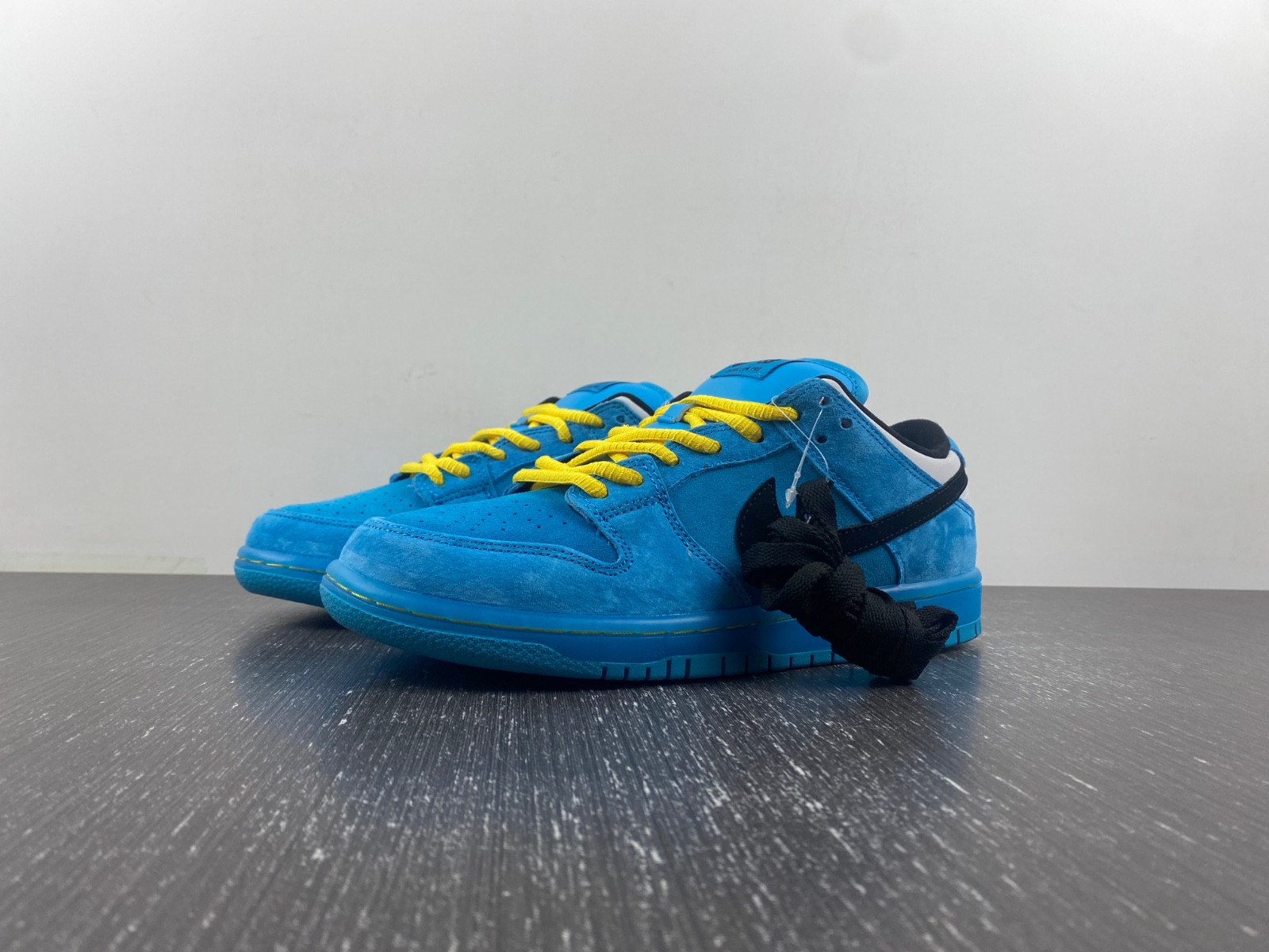 The Powerpuff Girls x Nike SB Dunk Low “Buttercup” FZ8319-300