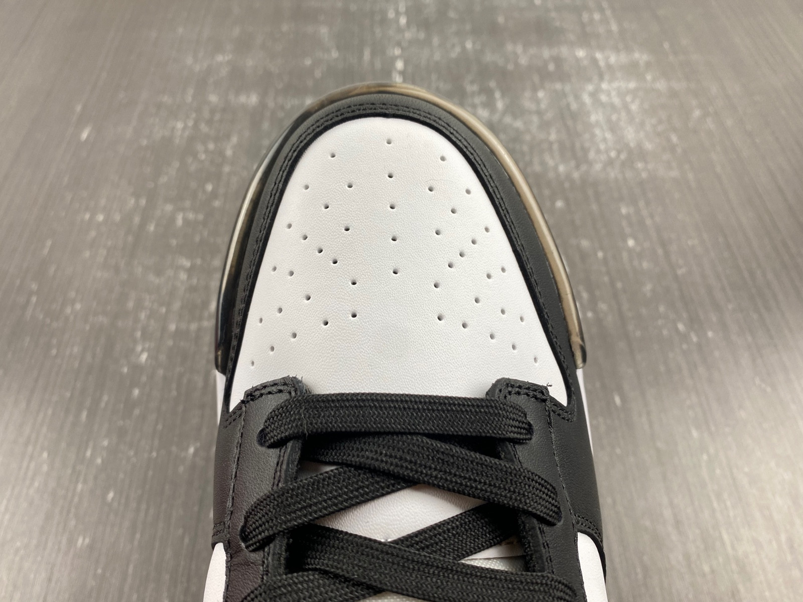 Nike Dunk Low Twist “Panda” DZ2794-001