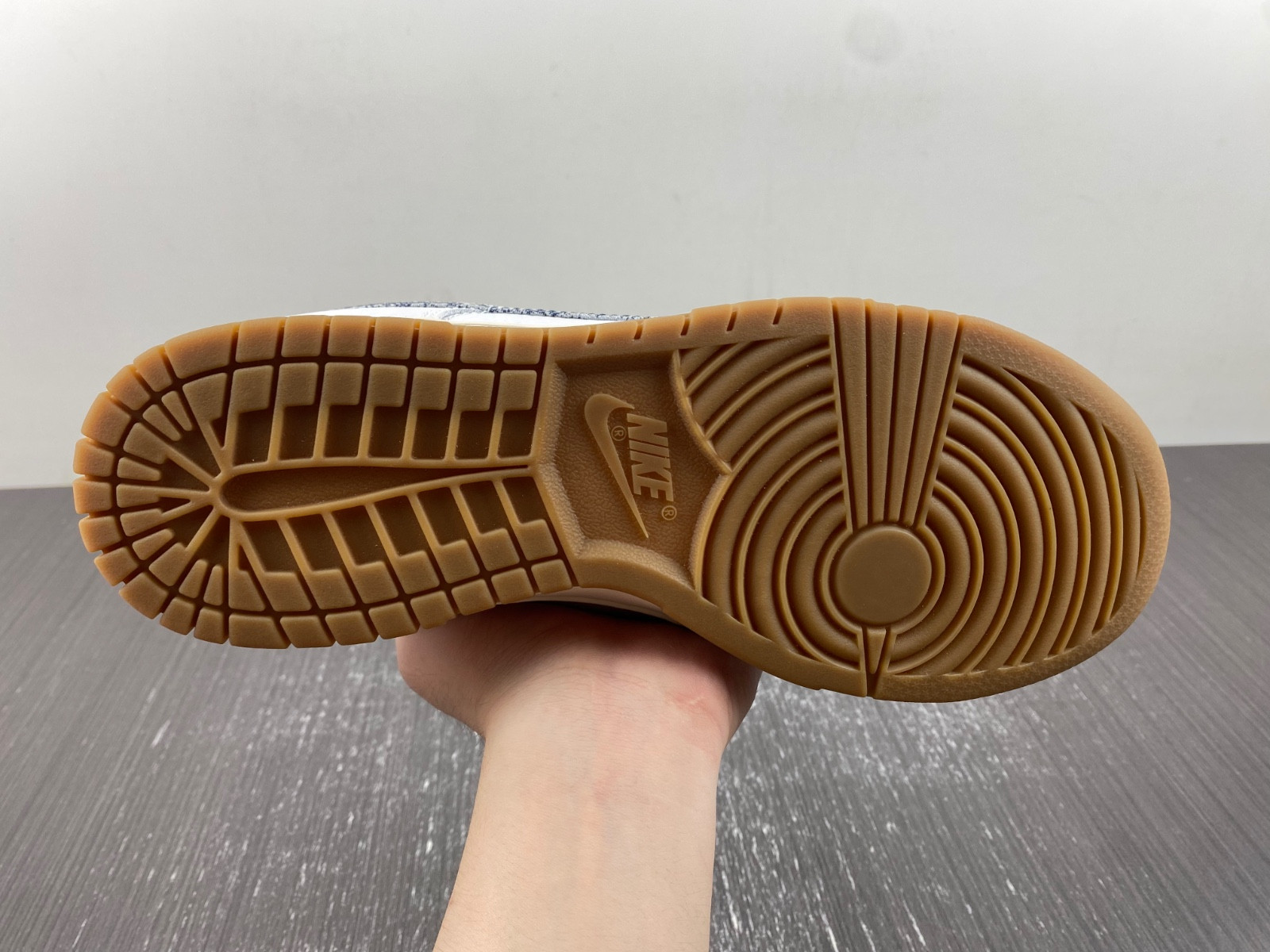 Nike Dunk Low “Washed Denim” FN6881-100