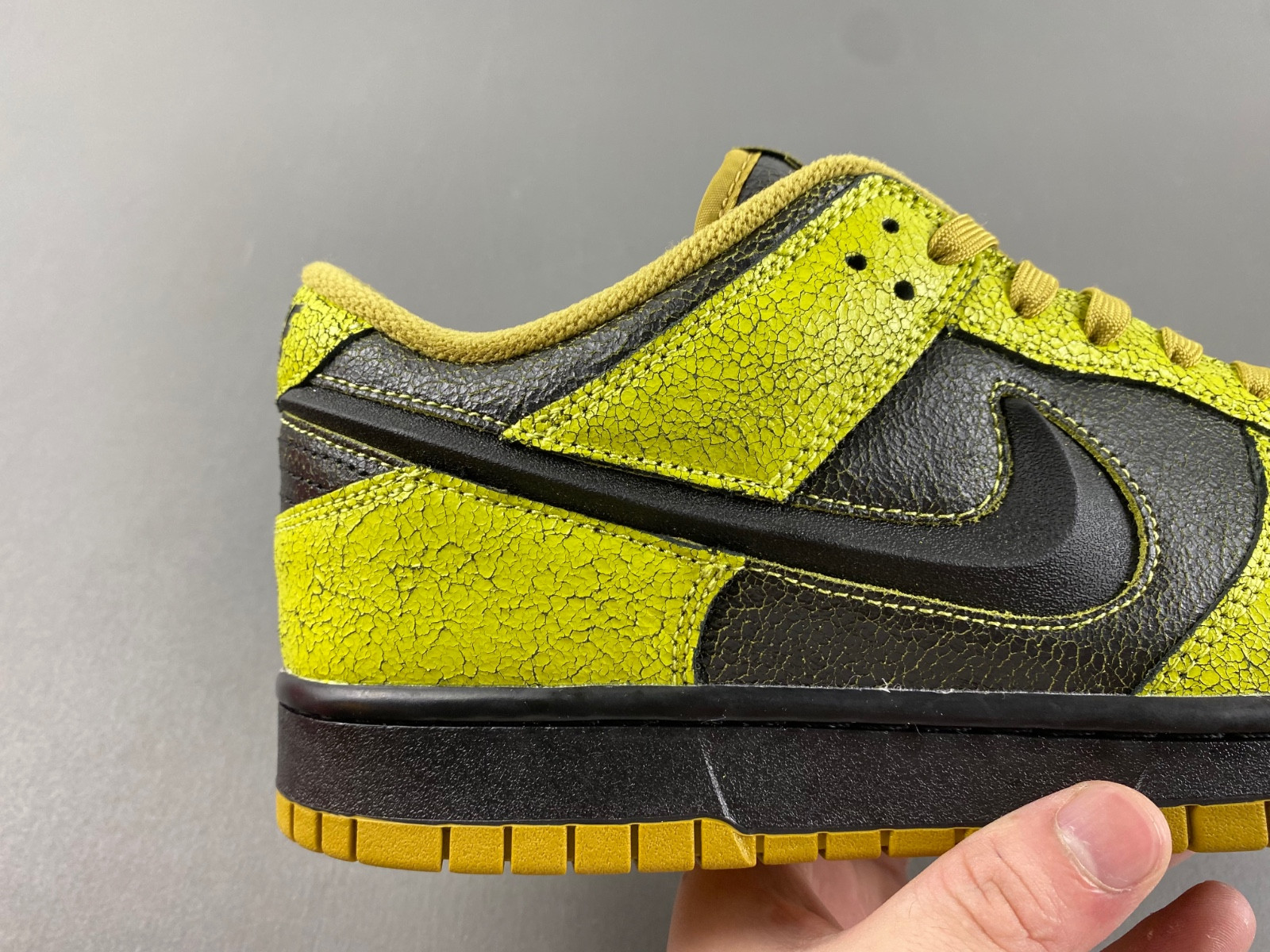 Nike Dunk Low “Halloween” HV6103-300