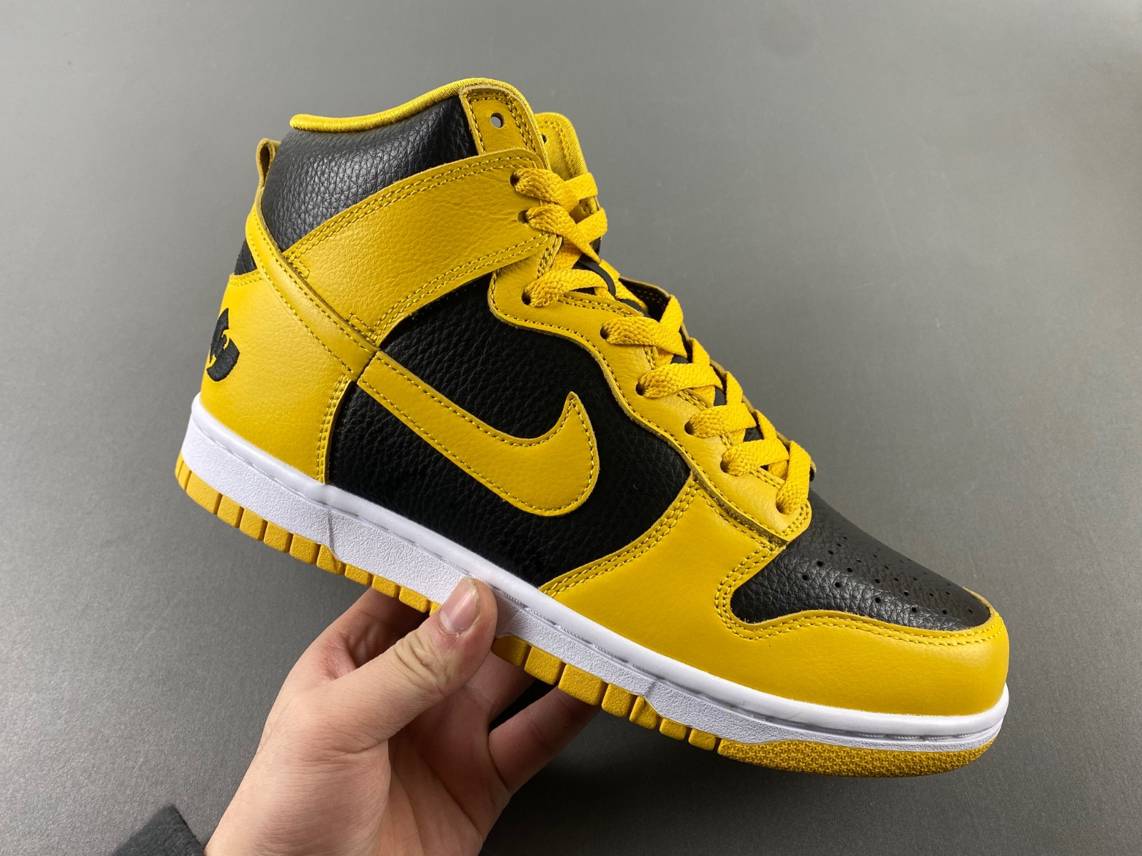 Nike Dunk High “Wu-Tang Clan” HJ4320-001