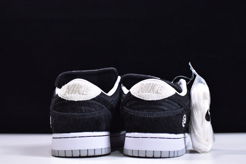 Medicom Toy x Nike SB Dunk Low CZ5127-001