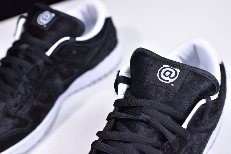 Medicom Toy x Nike SB Dunk Low CZ5127-001