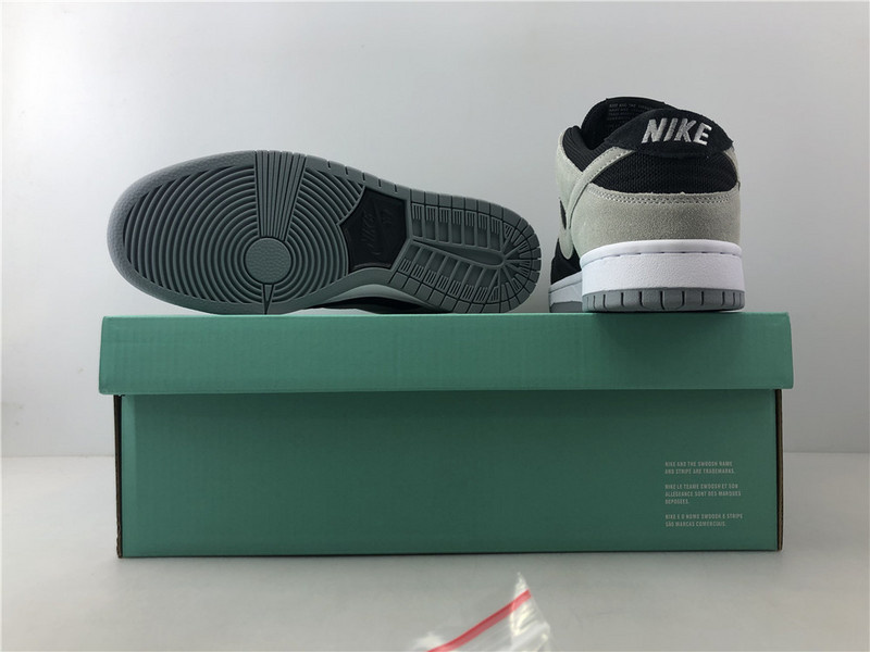 Zoom Dunk Low Pro SB