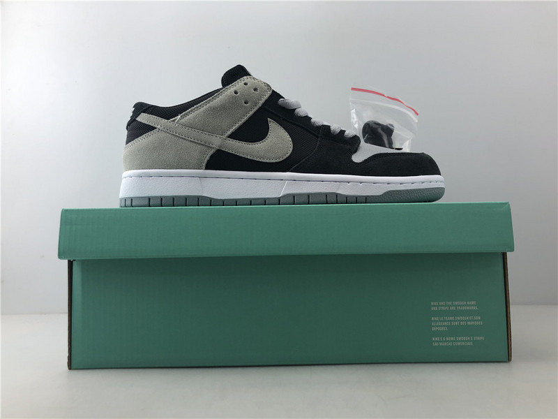 Zoom Dunk Low Pro SB
