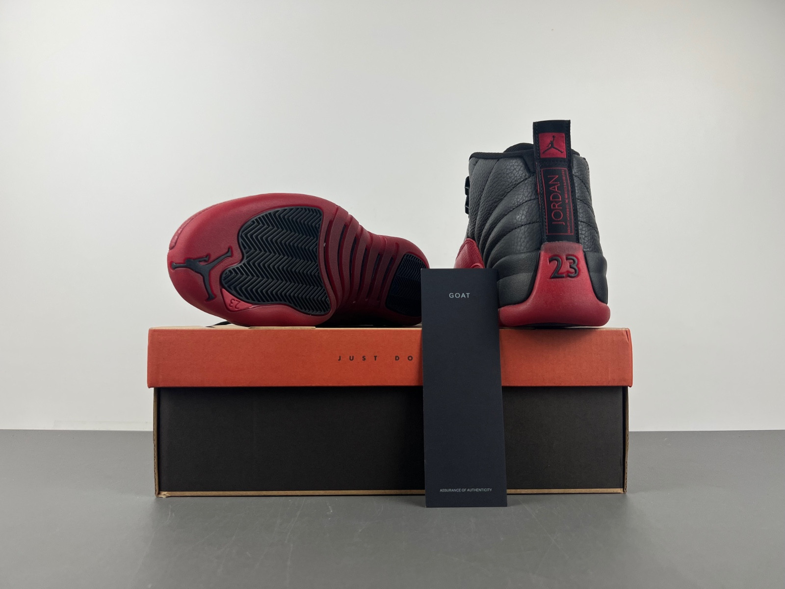 AIR JORDAN 12 “FLU GAME” 2025 CT8013-002