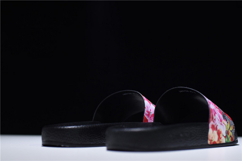 GC Leather SLIDE SANDAL with FLOWER 0400088498707