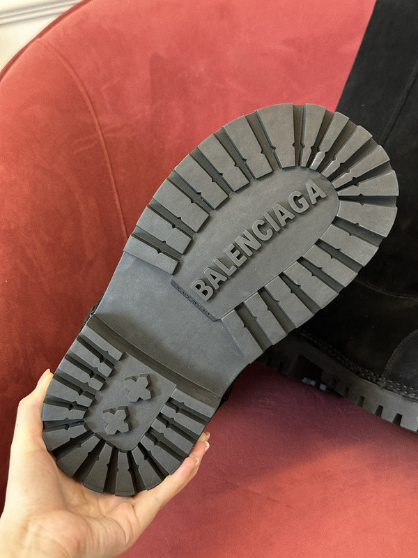 Ba*len*cia*ga boots