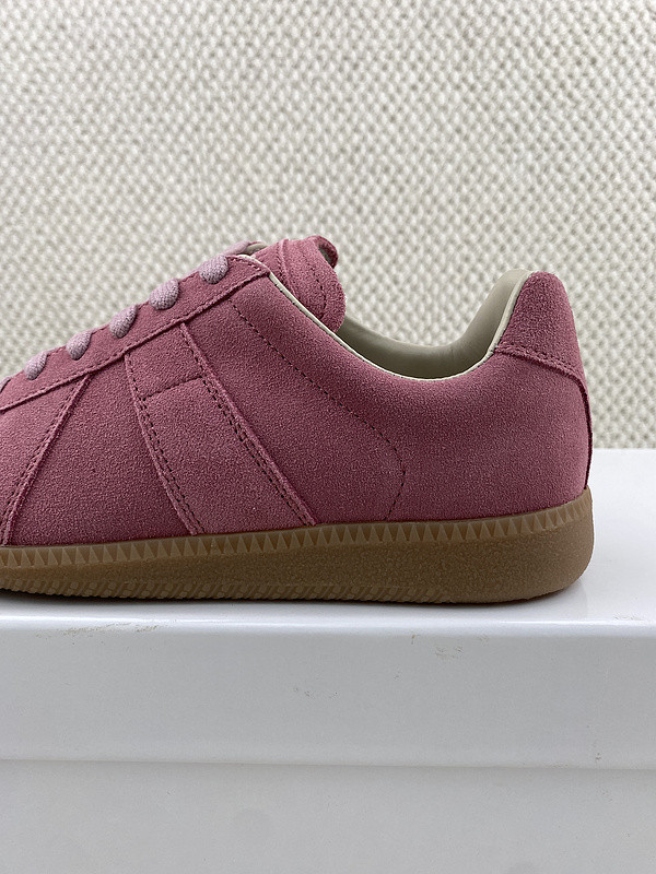 ma*s*n Ma*i*la sneakers