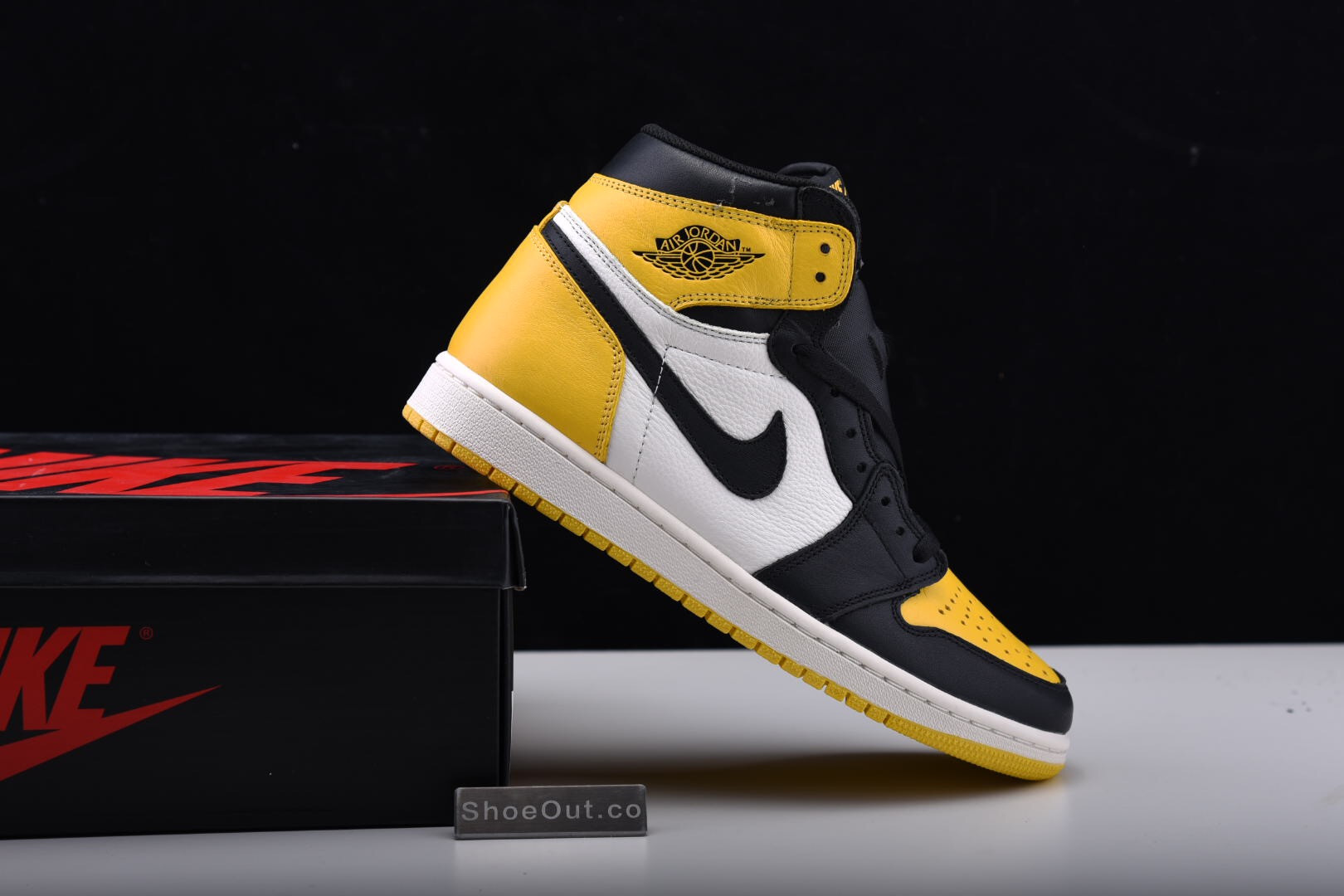 Air Jordan 1 Retro High OG “Yellow Toe” AR1020-700