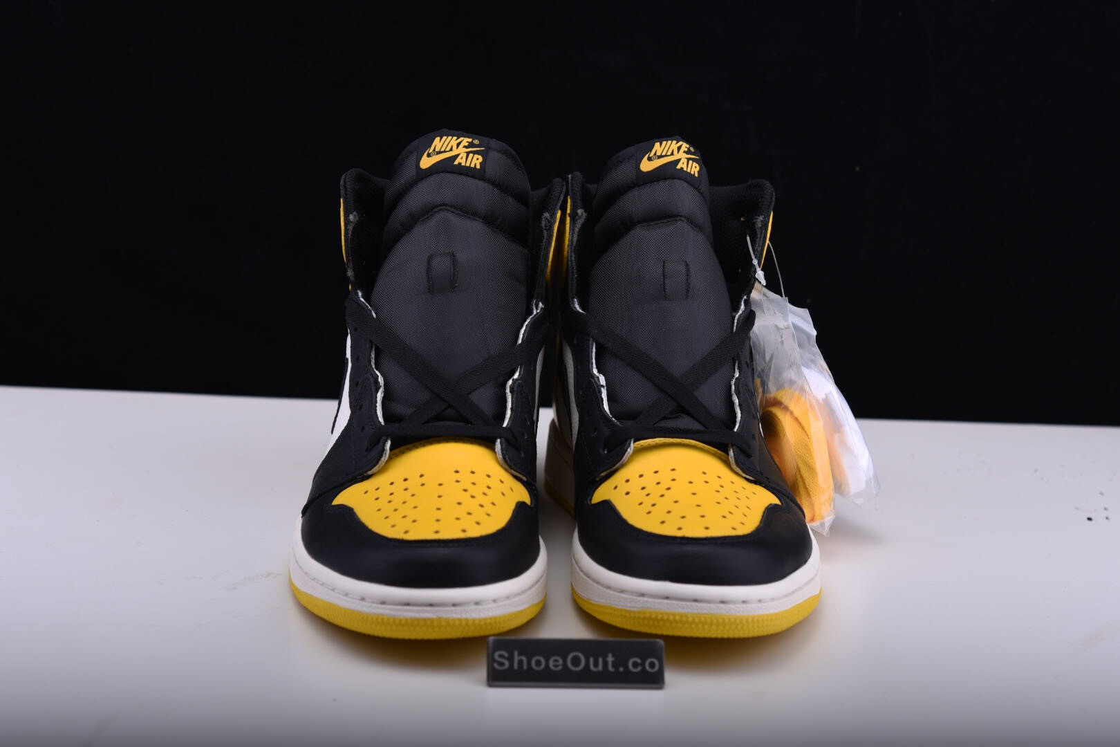Air Jordan 1 Retro High OG “Yellow Toe” AR1020-700