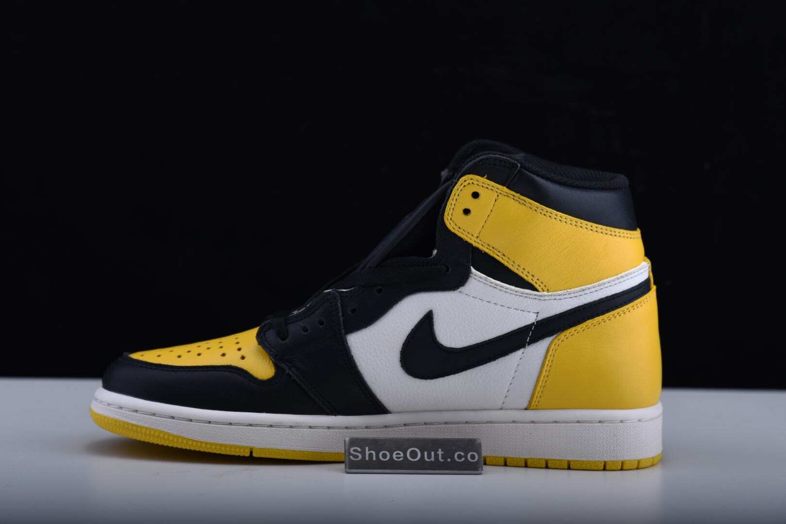 Air Jordan 1 Retro High OG “Yellow Toe” AR1020-700