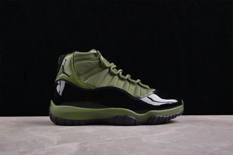 Air Jordan 11 Retro CT8012-300
