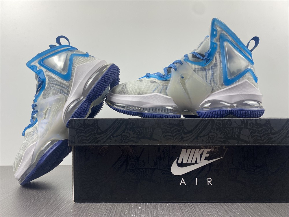 Nike Lebron 19 Space Jam DC9342-100