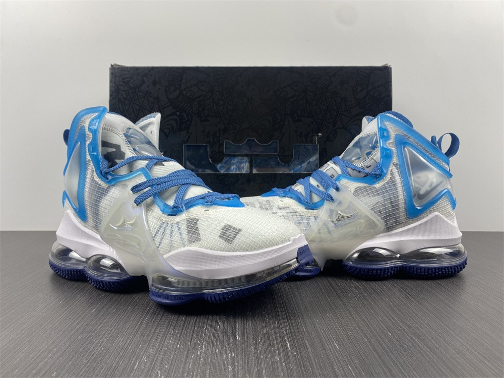 Nike Lebron 19 Space Jam DC9342-100