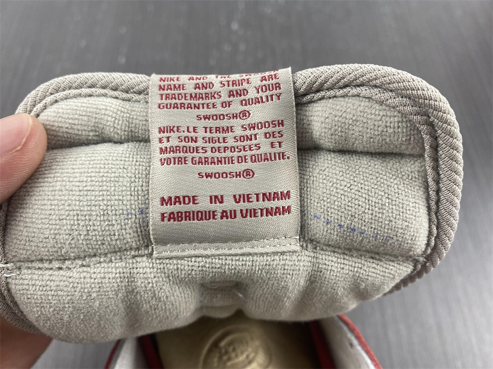 Air Jordan 1 High OG WMNS “Newstalgia” DJ4891-061