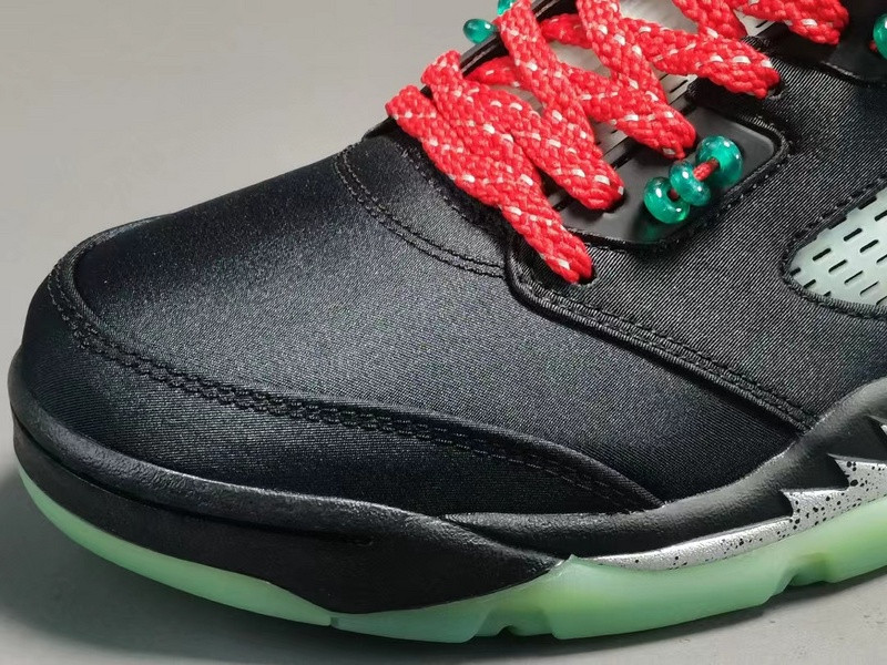 Air Jordan Retro 5 “Anthracite” DM4640-036