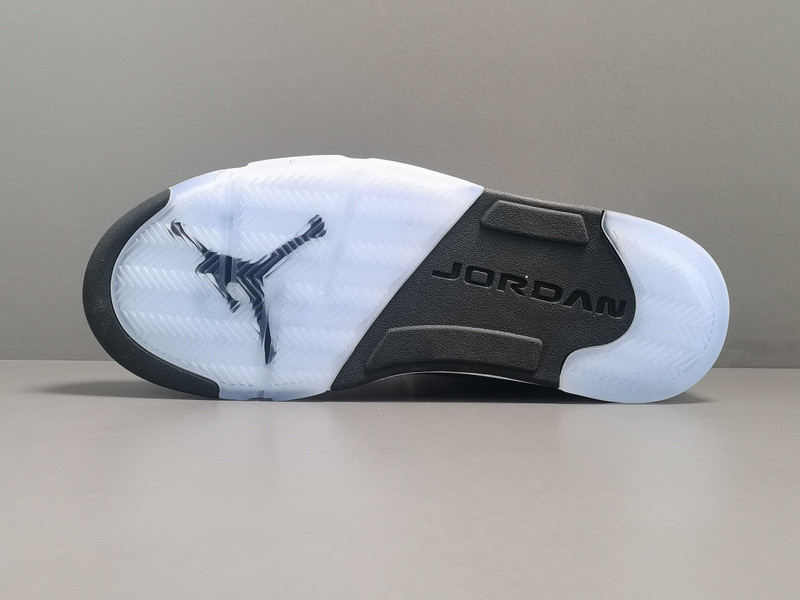 Air Jordan 5 Retro “Moonlight” CT4838-011