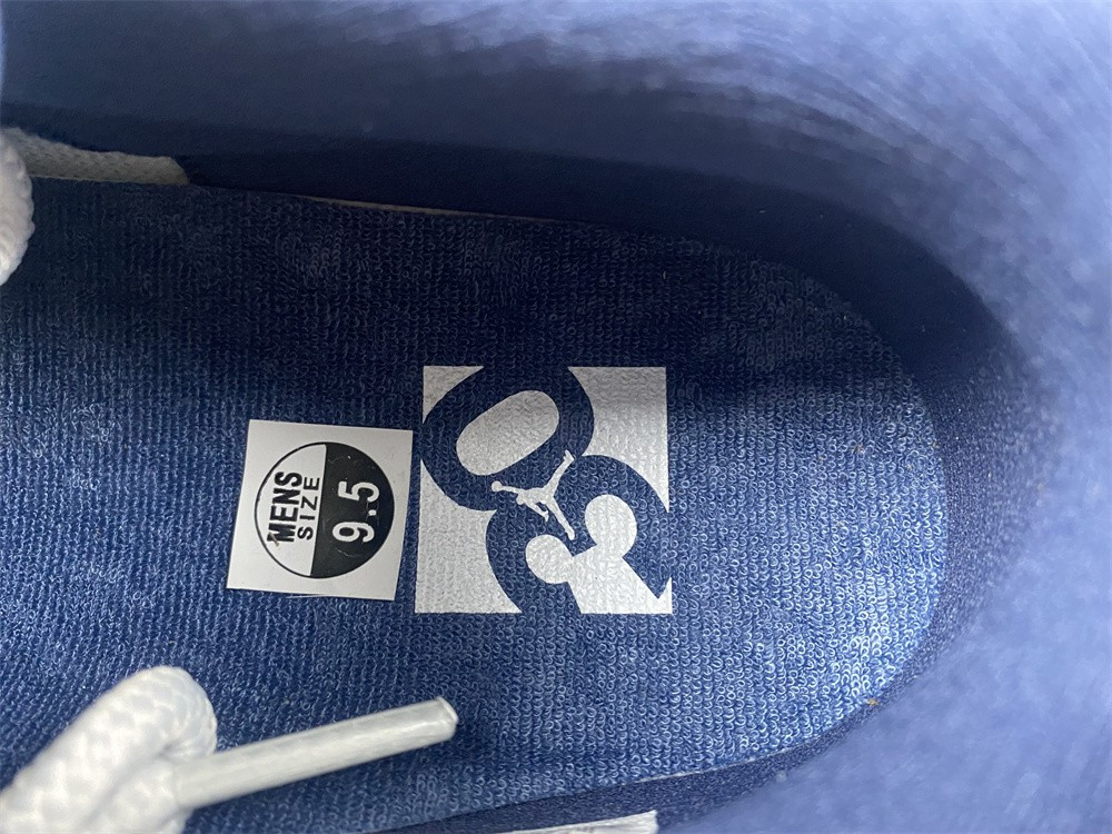 Jordan 11 Retro Low Georgetown (GS) 528896-007