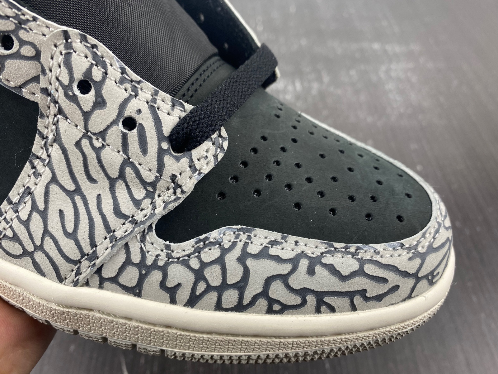 Air Jordan 1 Low OG “Black Cement” CZ0790-001