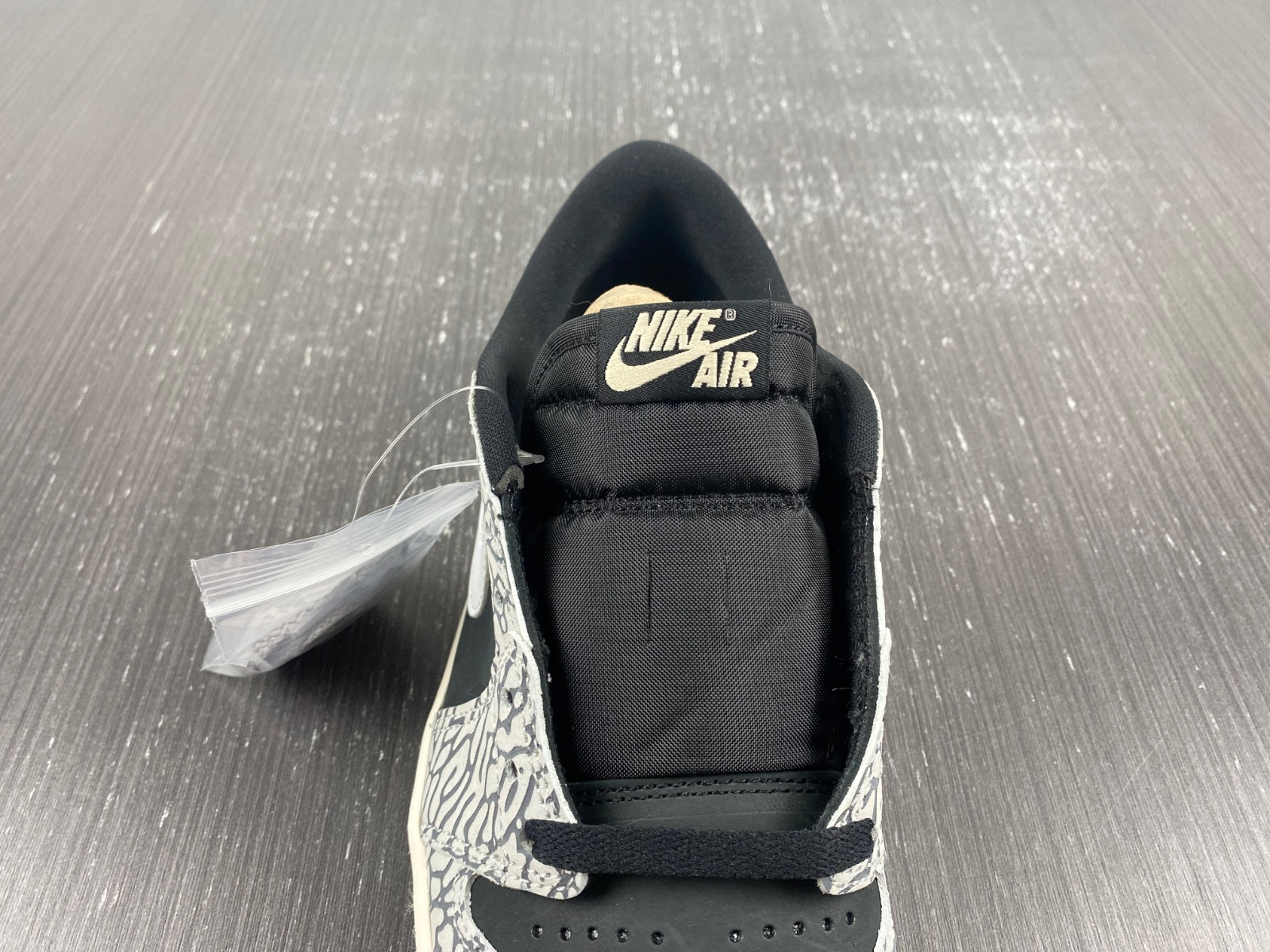 Air Jordan 1 Low OG “Black Cement” CZ0790-001