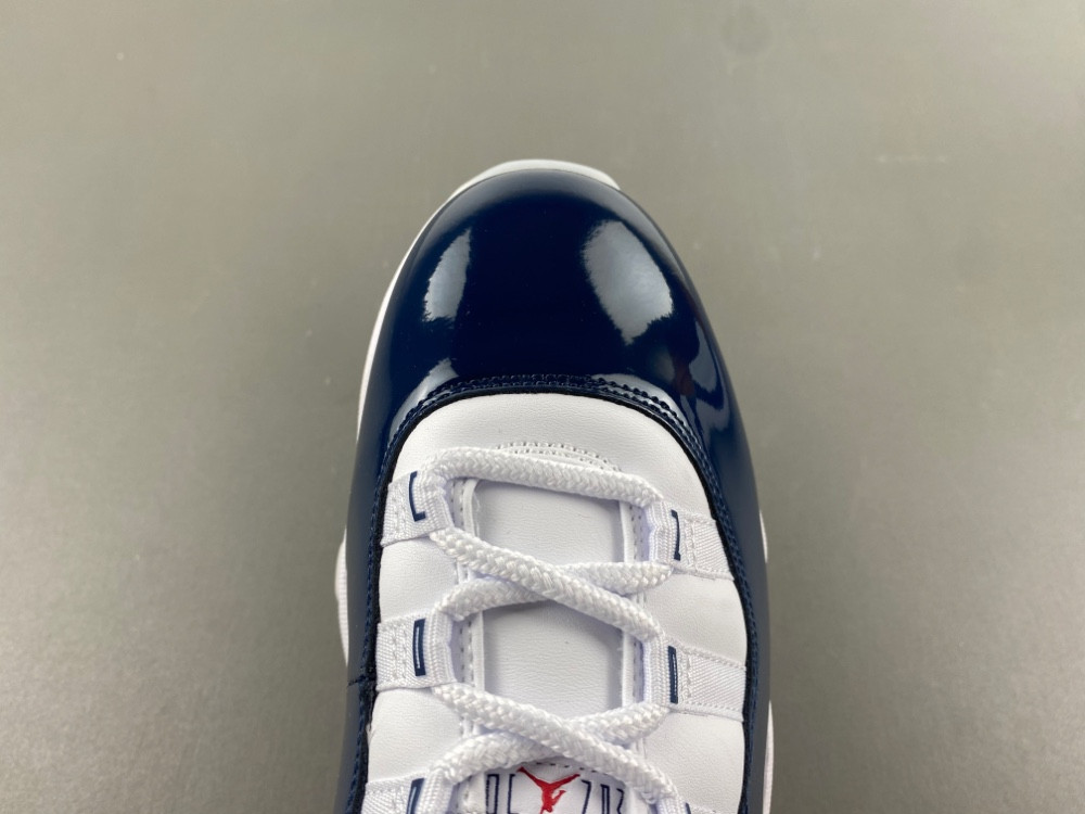 Air Jordan 11 LH0296-400