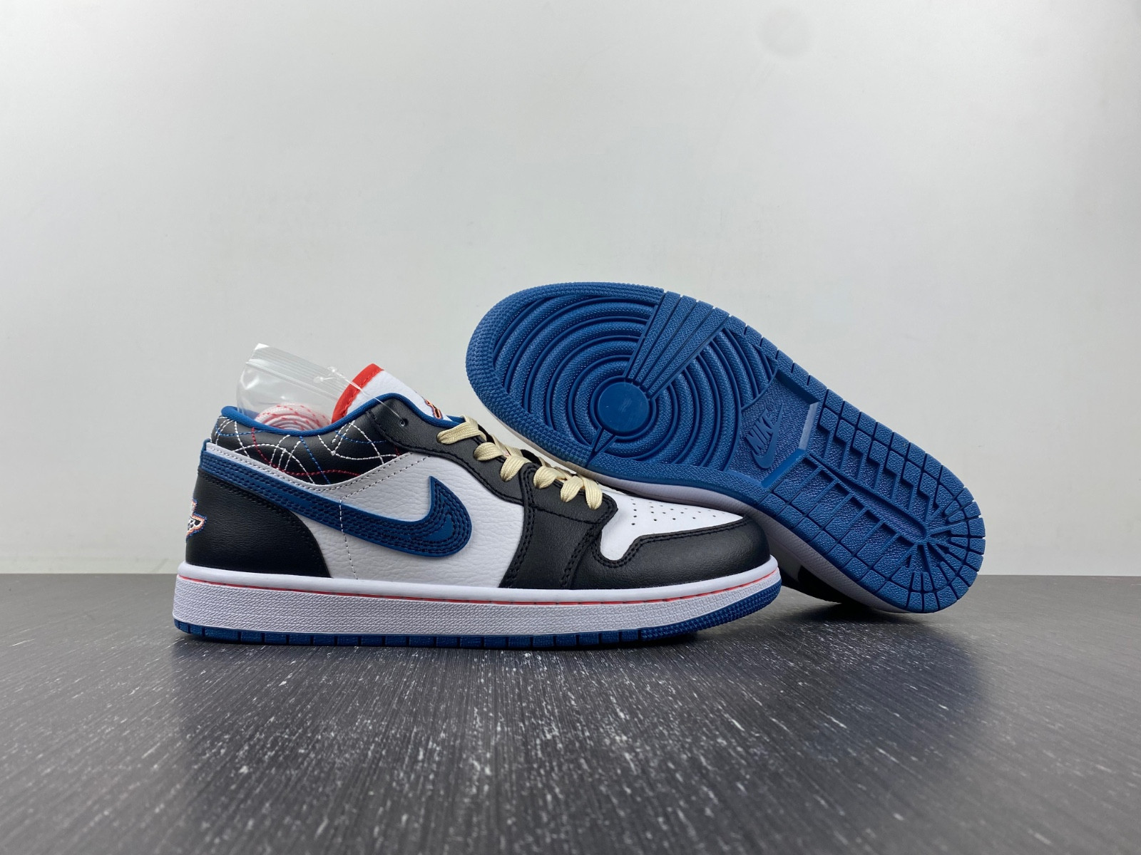 Air Jordan 1 Low SE FV3622-141