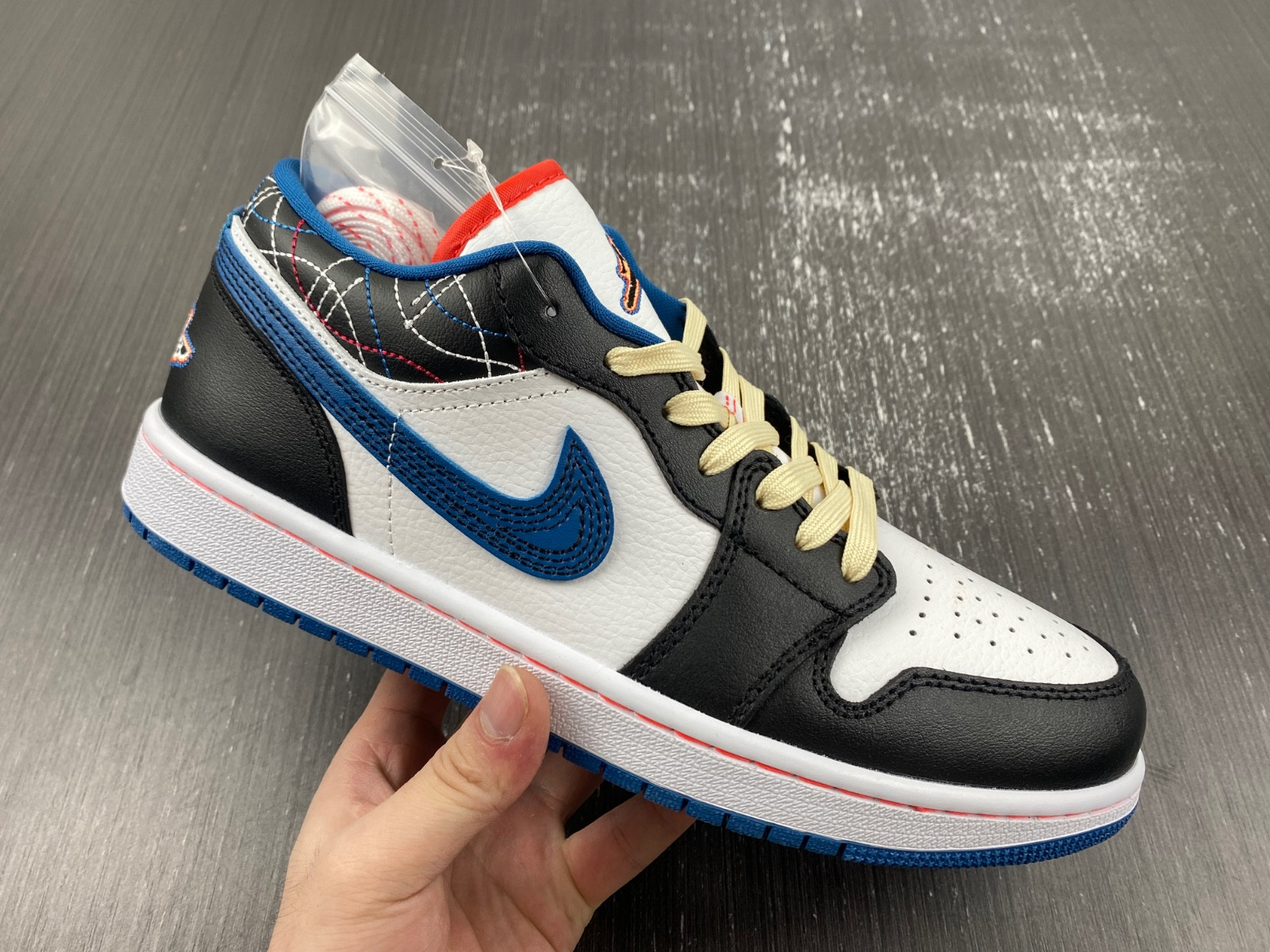 Air Jordan 1 Low SE FV3622-141