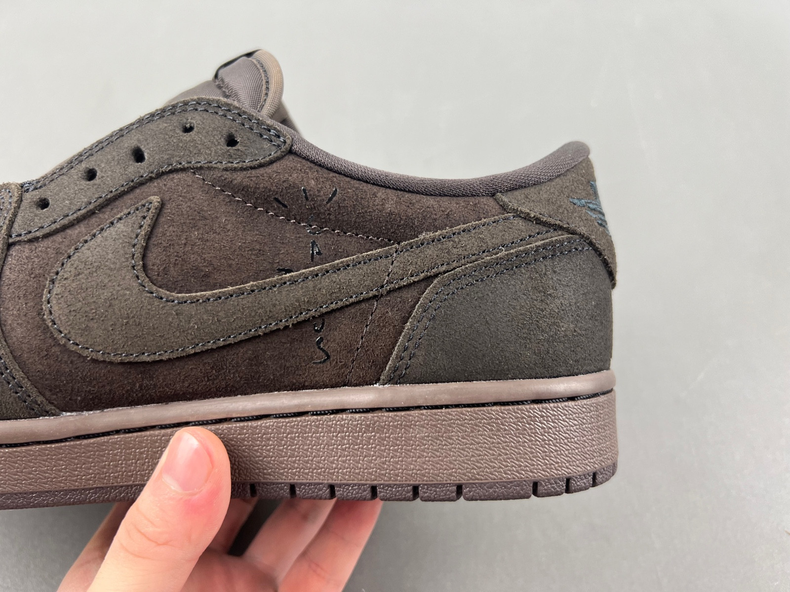 Travis Scott x Air Jordan 1 Low DM7866-202