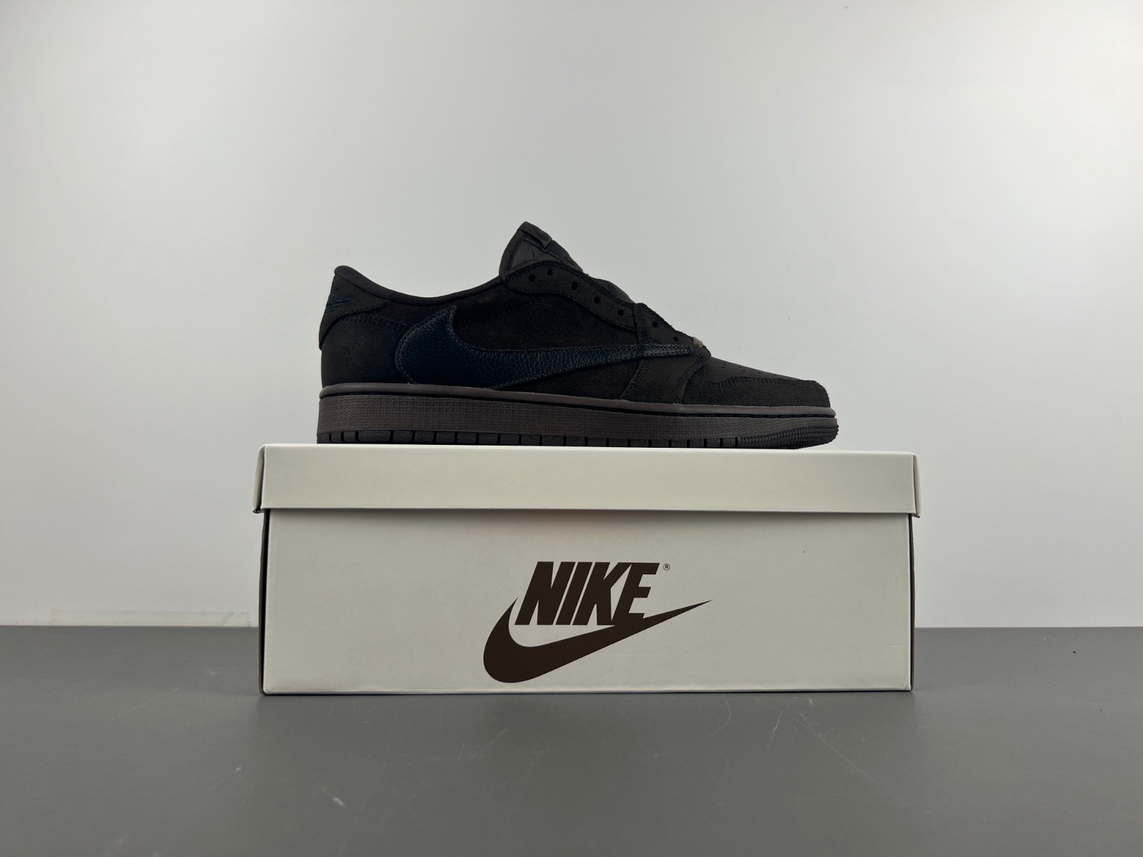 Travis Scott x Air Jordan 1 Low DM7866-202