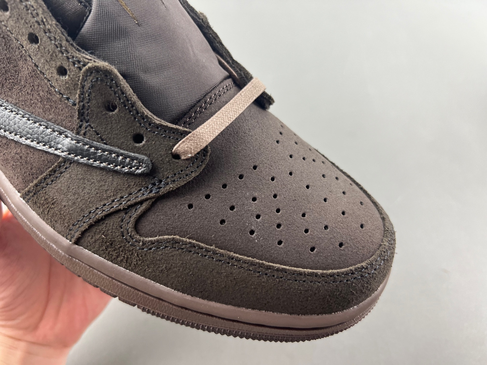 Travis Scott x Air Jordan 1 Low DM7866-202