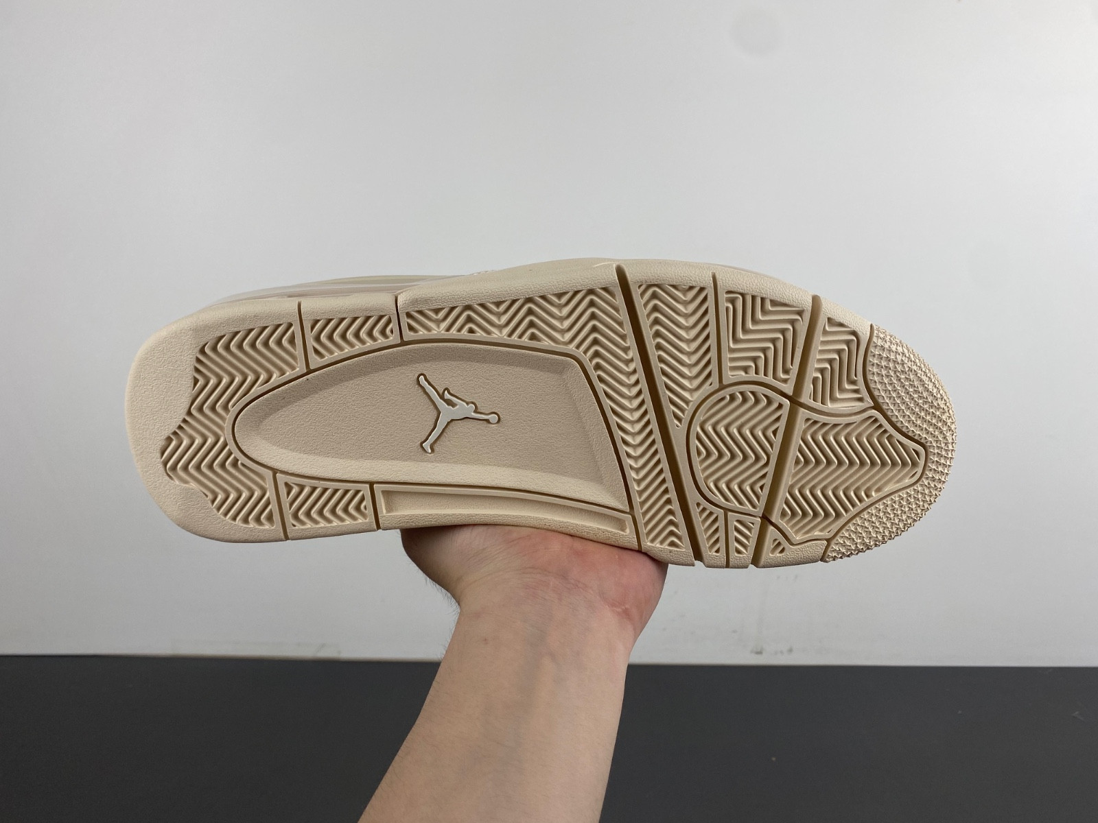 Air Jordan 4 RM HQ3441-110