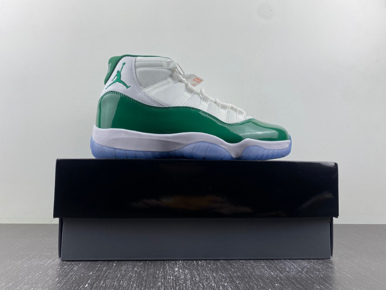 The Air Jordan 11 CT8012-113