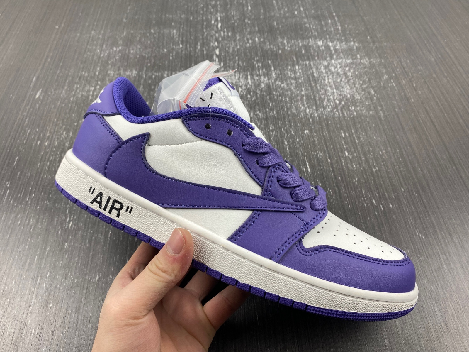 OFF-WHITE x Travis Scott x Air Jordan 1 DM7890-386