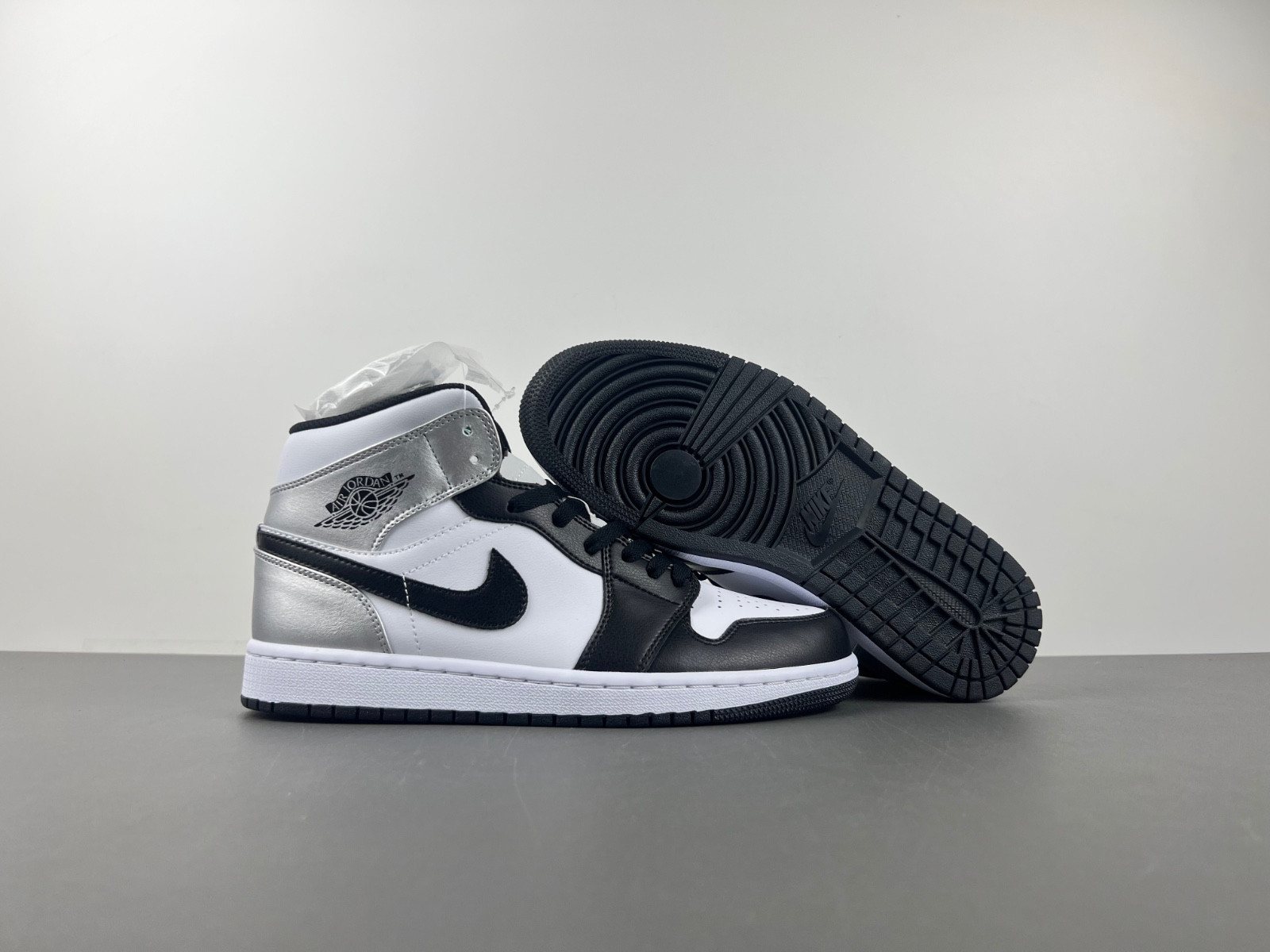 Air Jordan 1 Mid DQ8423-103