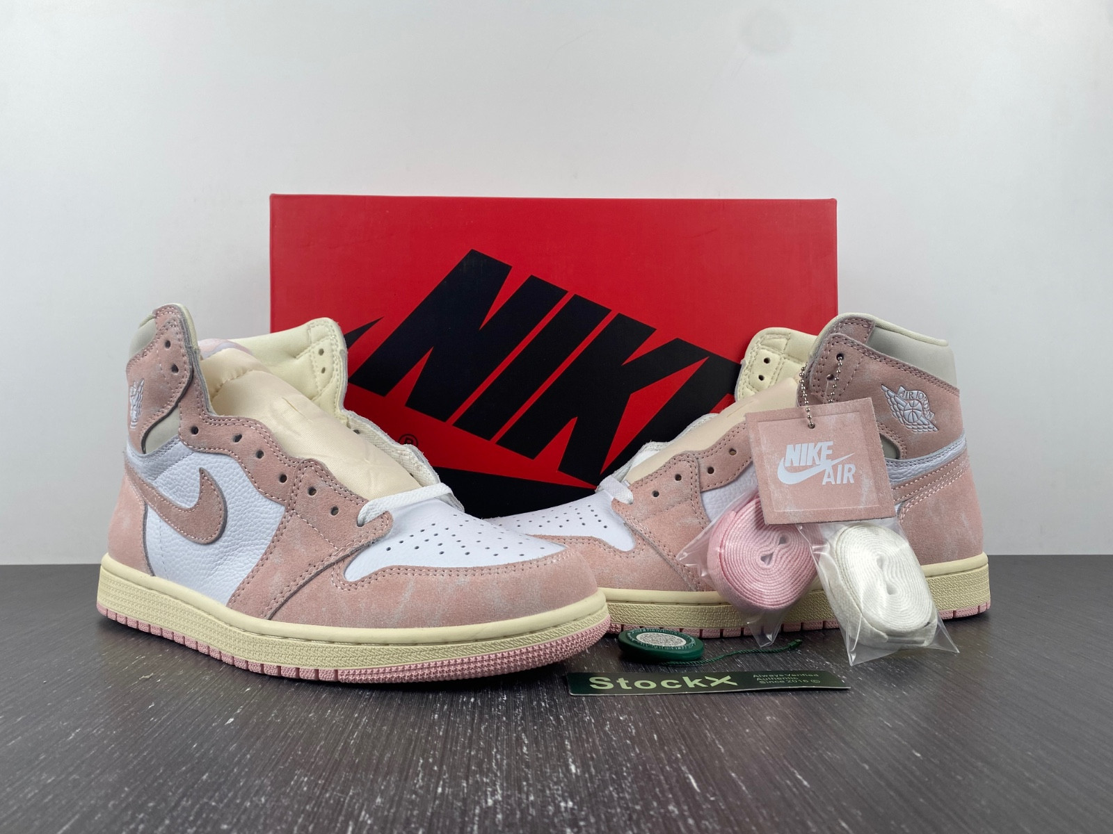 Air Jordan 1 High OG WMNS “Washed Pink” FD2596-600
