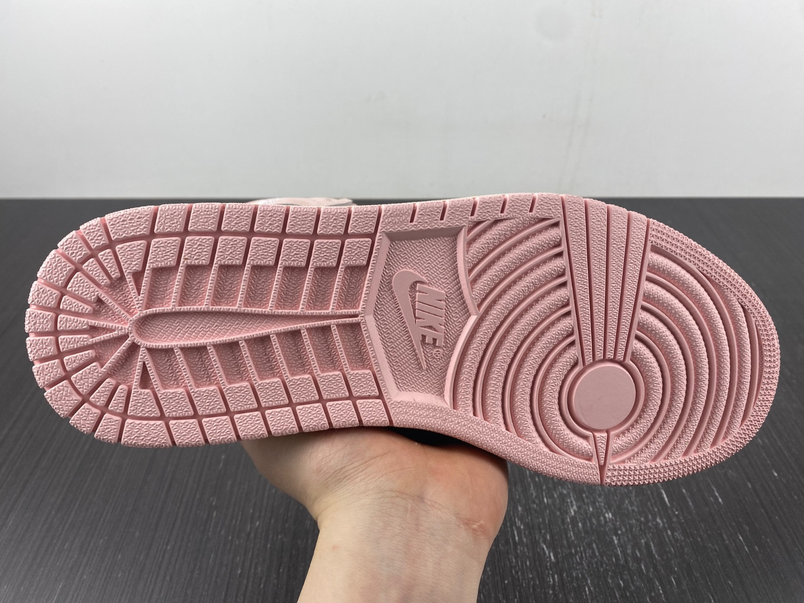 Air Jordan 1 High OG WMNS “Washed Pink” FD2596-600