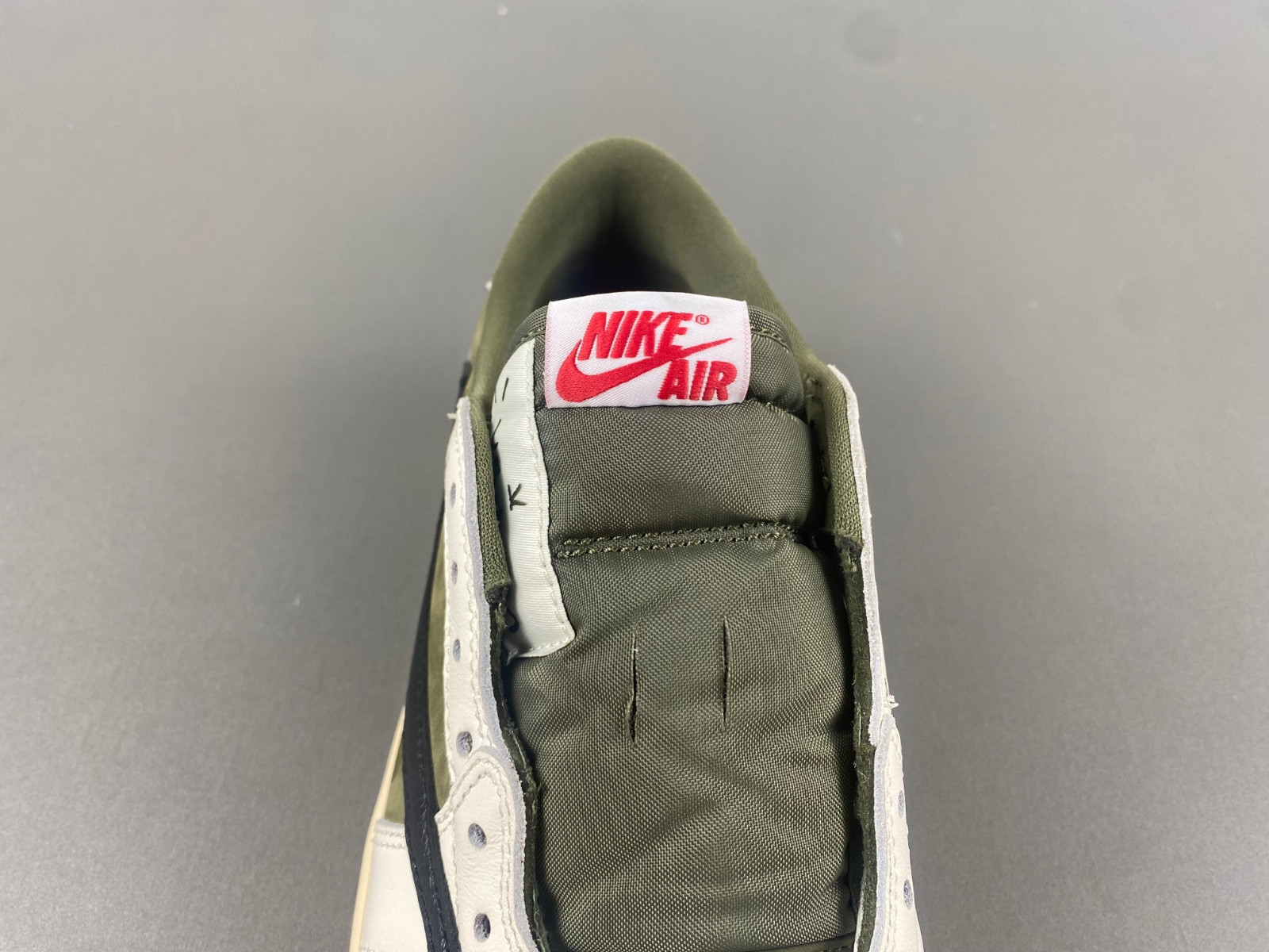 Travis Scott x Air Jordan 1 Low OG DM7866-200