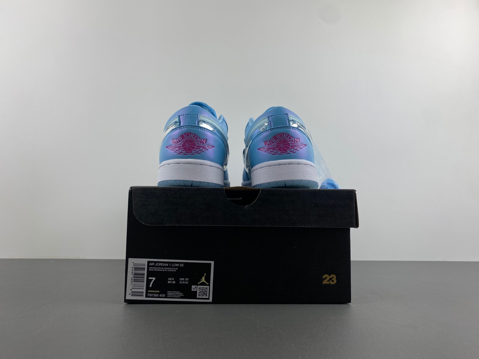 Air Jordan 1 Low FN7366-400