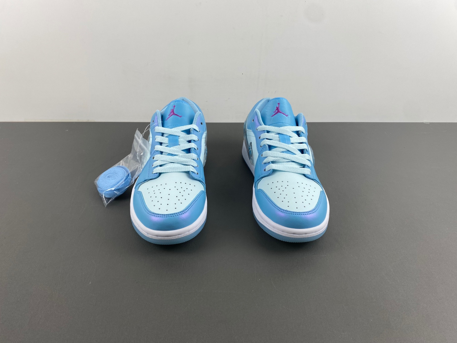 Air Jordan 1 Low FN7366-400