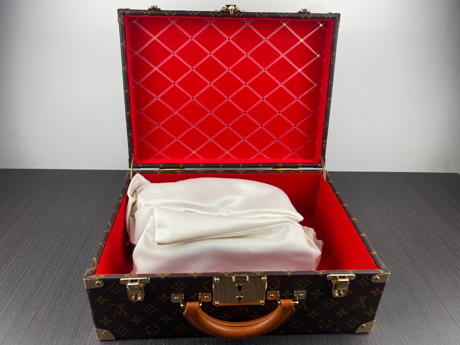 Air Jordan 1 Low L*V