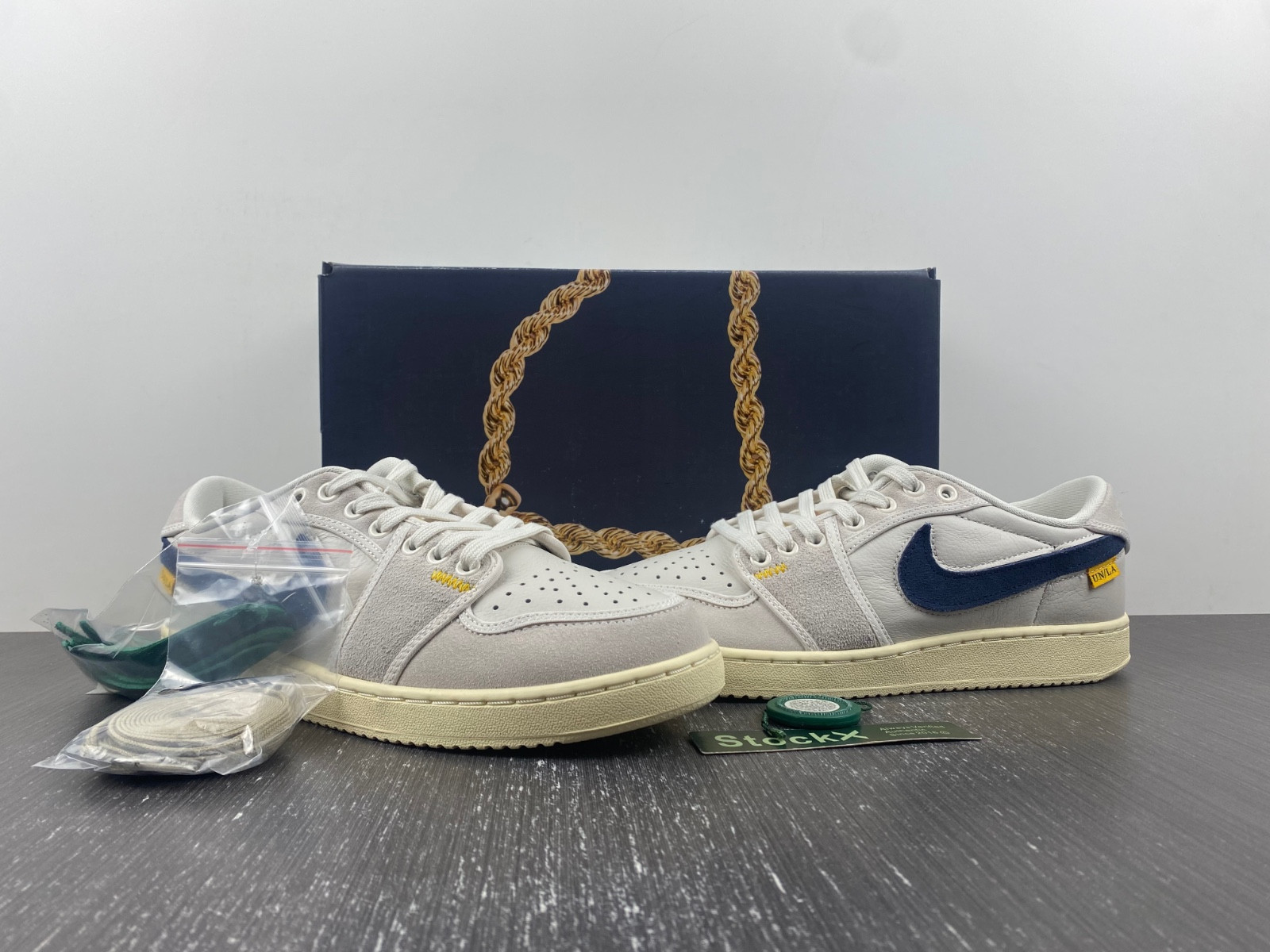 Union x AJKO 1 Low DZ4864-100