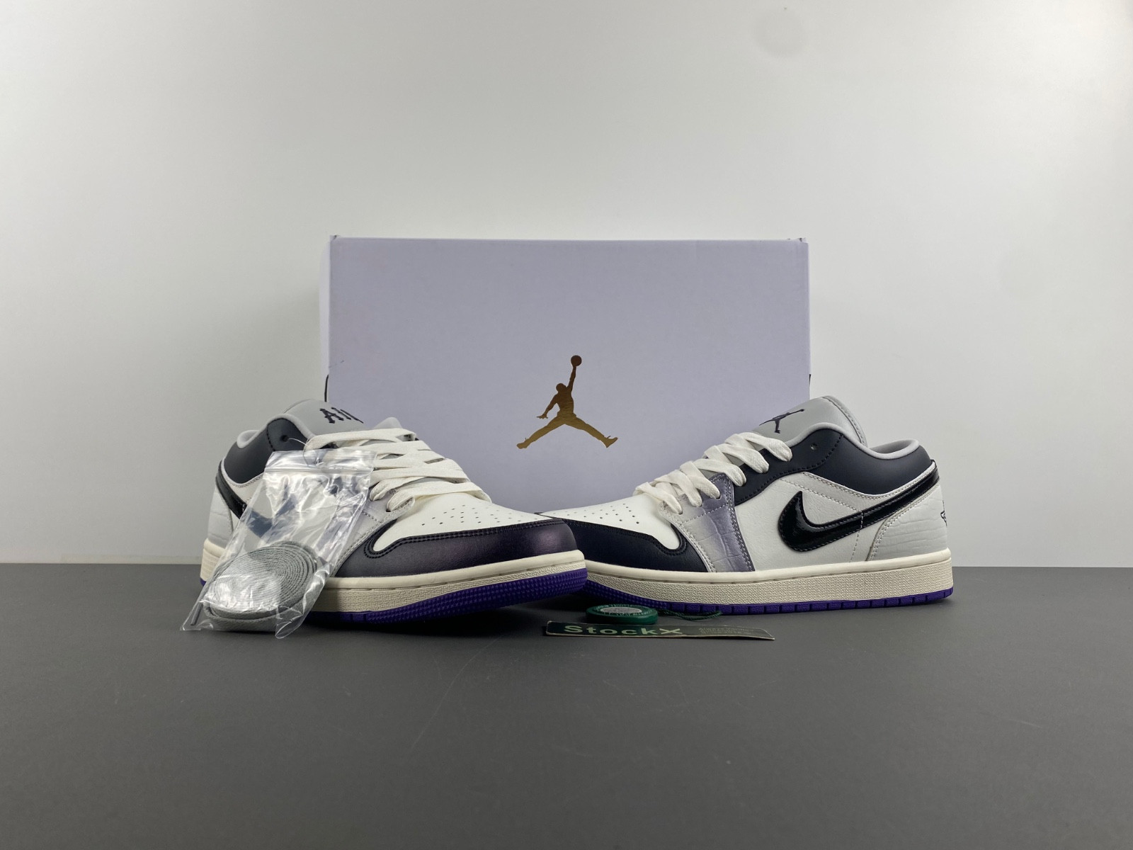 Air Jordan 1 Low SE HF5759-101