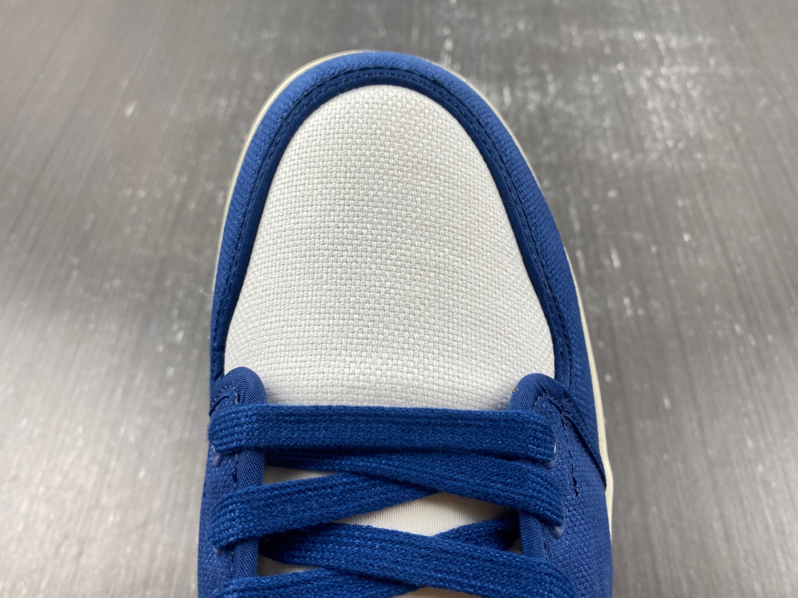 Air Jordan 1 KO Low “Dark Royal Blue” DX4981-103